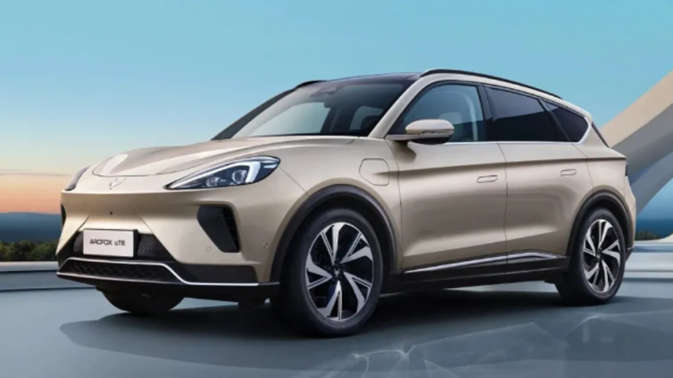 極狐 阿爾法T6正式上市｜官方指導(dǎo)價(jià)19.58萬(wàn)元！